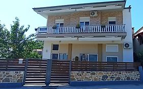 Xristos Apartment And Maisonettes