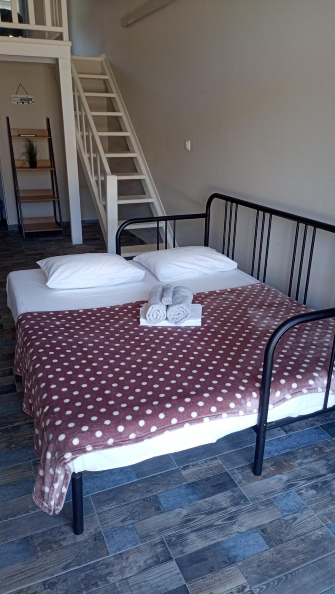 Xristos Apartment And Maisonettes Сикия Стая снимка